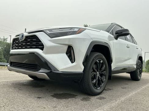 Used 2024 Toyota RAV4 XSE w/ Weather Package AWD/4WD image 20