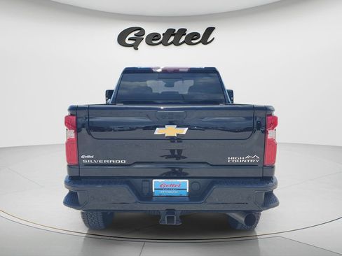 Used 2024 Chevrolet Silverado 2500 High Country w/ High Country Premium Package AWD/4WD image 6