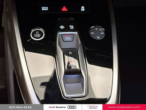Certified 2022 Audi Q4 e-tron Prestige AWD/4WD image 27