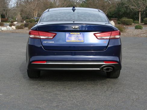 Used 2018 Kia Optima S image 6