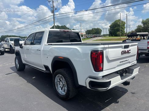 Used 2022 GMC Sierra 2500 Denali w/ Denali Ultimate Package AWD/4WD image 8