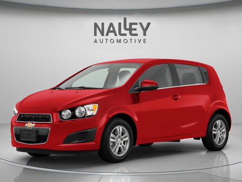 Used 2016 Chevrolet Sonic LT image 1