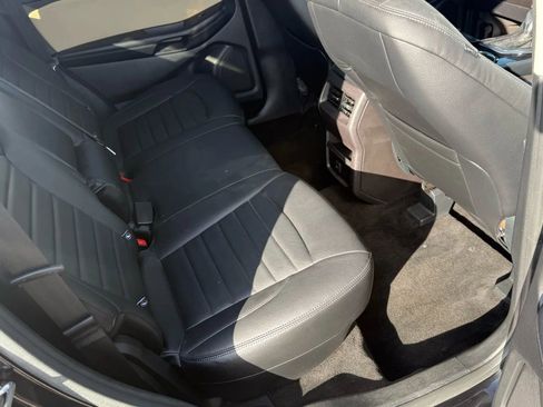 Used 2018 Ford Edge SE AWD/4WD image 13