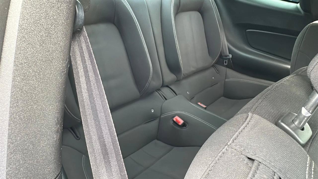 Used 2018 Ford Mustang Coupe RWD image 34
