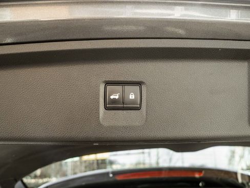 Used 2023 INFINITI QX60 Luxe image 41