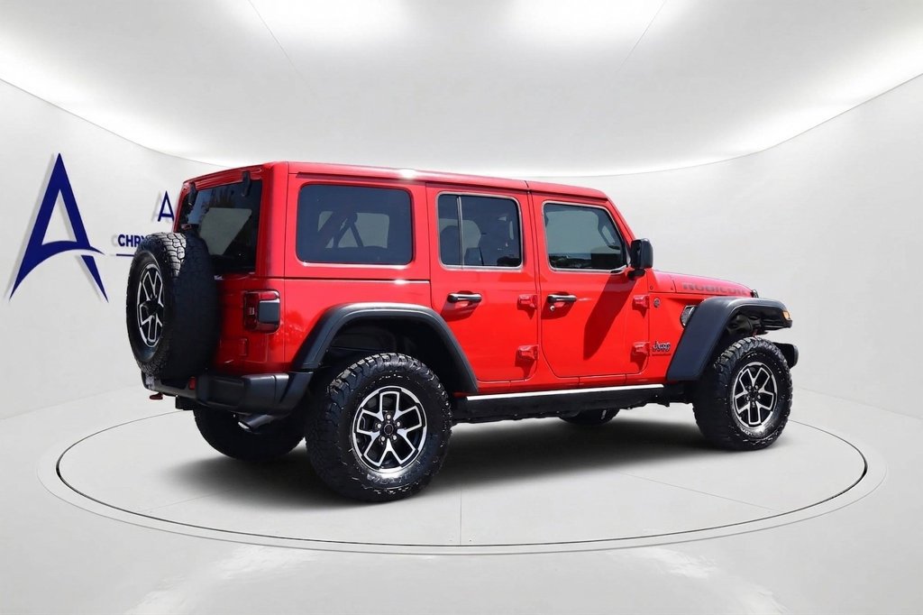 Certified 2025 Jeep Wrangler Unlimited Rubicon AWD/4WD image 4