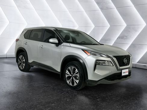 Used 2023 Nissan Rogue SV FWD image 1