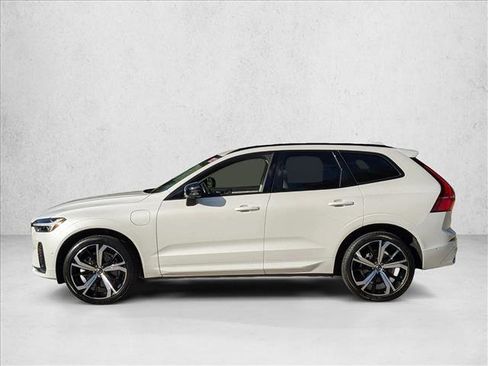 Used 2023 Volvo XC60 T8 Ultimate w/ Protection Package Premier AWD/4WD image 9