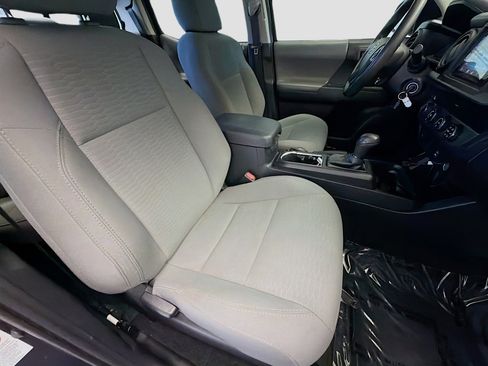 Used 2019 Toyota Tacoma SR w/ SR Convenience Package image 15
