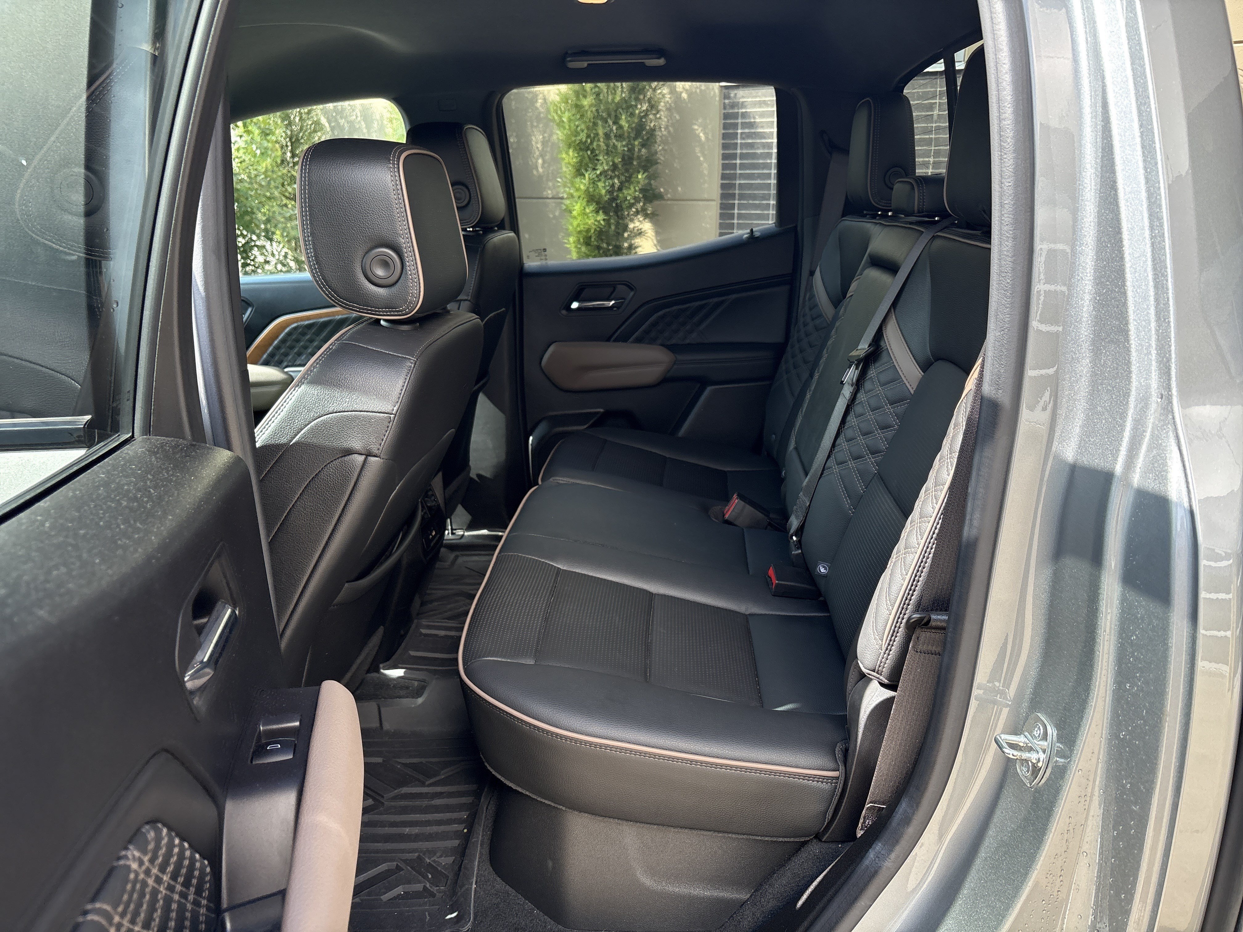 Used 2023 GMC Canyon Denali AWD/4WD image 30