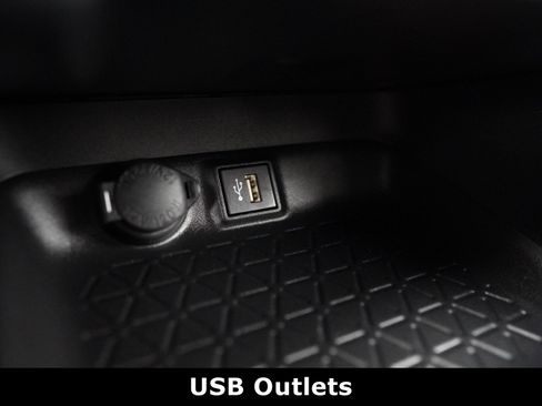 Used 2023 Toyota RAV4 XLE image 10