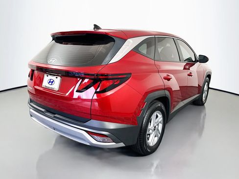 Certified 2026 Hyundai Tucson SE FWD image 5