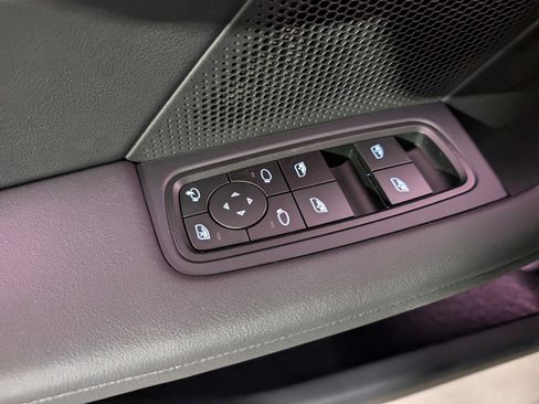 New 2026 Porsche Taycan 4 Cross Turismo image 21