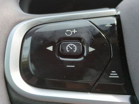 New 2026 Volvo XC60 B5 Core AWD/4WD image 22