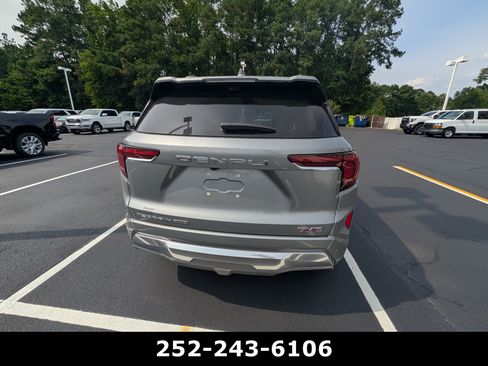 Used 2026 GMC Terrain Denali AWD/4WD image 8