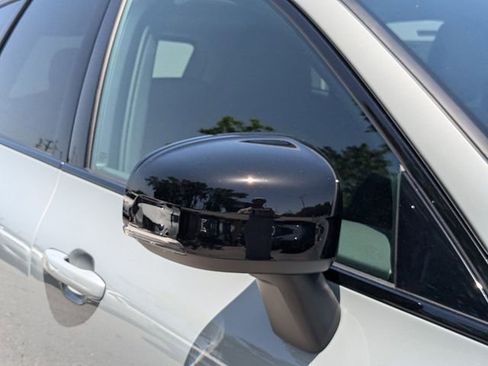 New 2025 Volvo XC60 B5 Core w/ Climate Package image 15