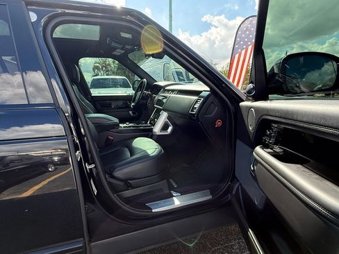 Used 2019 Land Rover Range Rover Supercharged AWD/4WD image 20