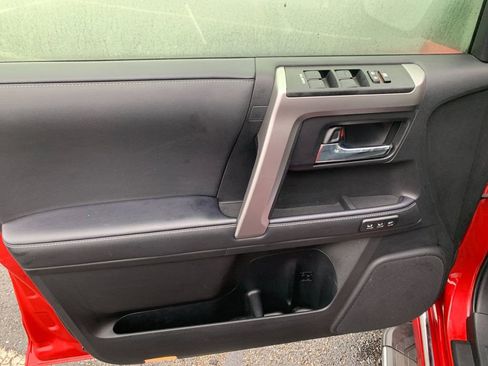 Used 2024 Toyota 4Runner Limited image 11