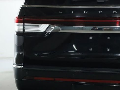 Used 2024 Lincoln Navigator Reserve image 46