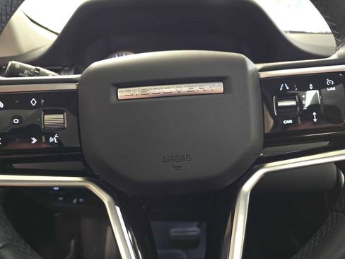 Used 2023 Land Rover Discovery Sport SE image 29