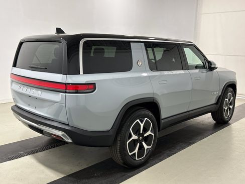 Used 2024 Rivian R1S Adventure AWD/4WD image 5