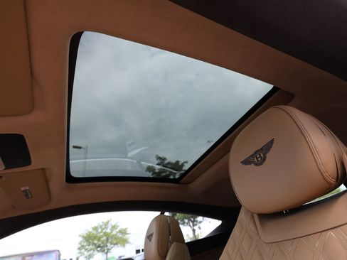 Certified 2024 Bentley Continental GT Azure AWD/4WD image 23