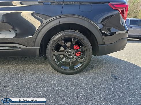 Used 2023 Ford Explorer ST w/ Equipment Group 401A image 7
