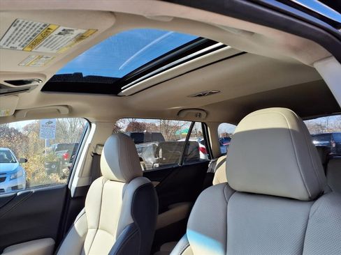 Used 2022 Subaru Outback Limited image 15