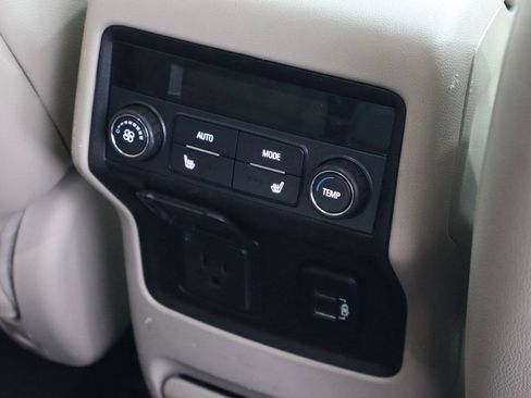 Used 2017 GMC Acadia Denali w/ Technology Package FWD image 28