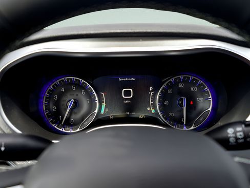 New 2026 Chrysler Pacifica Limited FWD image 14