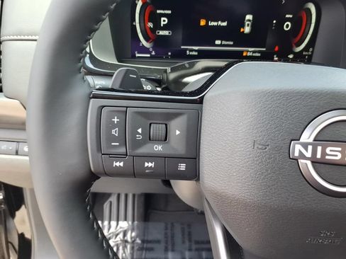 New 2026 Nissan Pathfinder SL AWD/4WD image 18