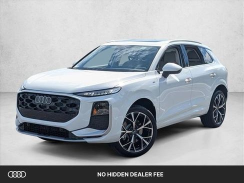 New 2026 Audi Q3 quattro 2.0T AWD/4WD image 1