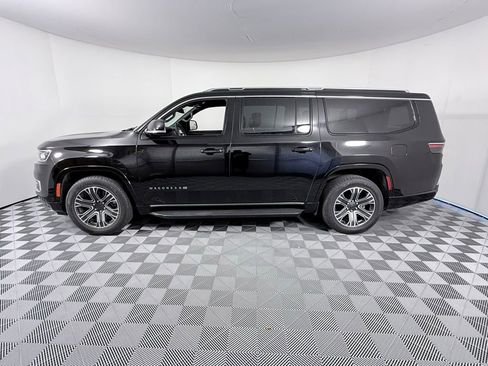 Used 2024 Jeep Wagoneer L Series II image 8