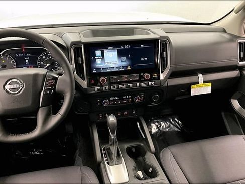 New 2026 Nissan Frontier SV w/ SV Convenience Package RWD image 8