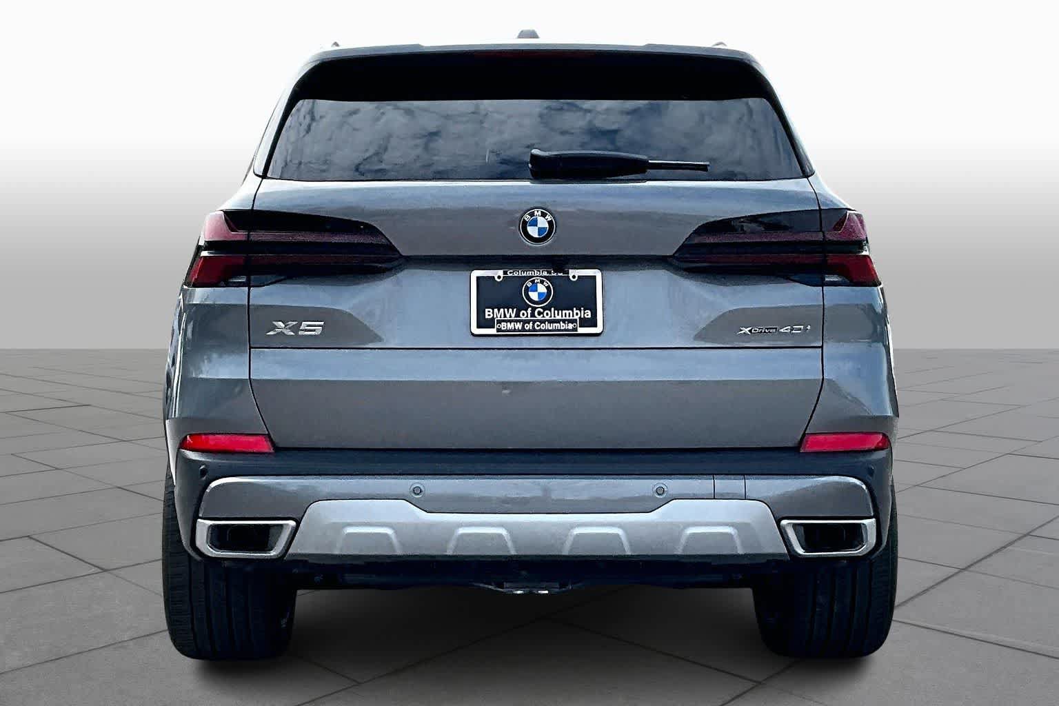 Used 2026 BMW X5 xDrive40i w/ Executive Package AWD/4WD image 4