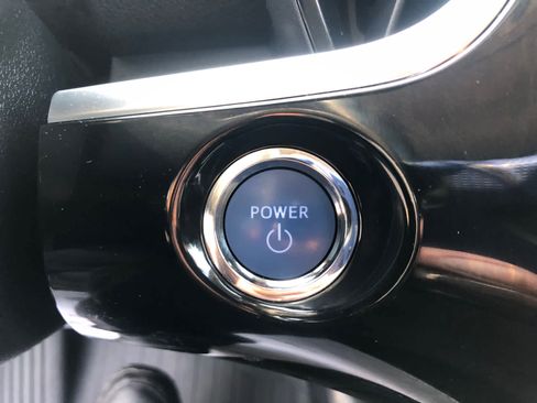 Used 2017 Toyota Prius Prime Advanced FWD image 13