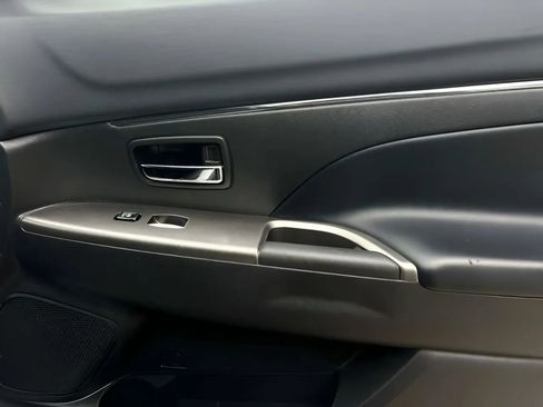 Used 2022 Mitsubishi Outlander Sport SE image 15