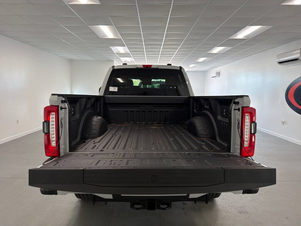 New 2026 Ford F350 Lariat w/ Black Appearance Package AWD/4WD image 8