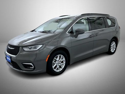 Certified 2022 Chrysler Pacifica Touring-L FWD image 1