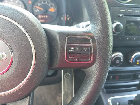 Used 2014 Jeep Compass Sport FWD image 18