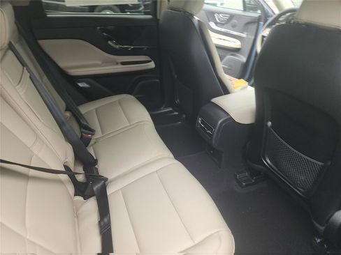 New 2026 Lincoln Corsair Premiere image 21