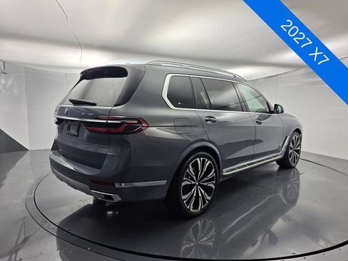 Used 2027 BMW X7 xDrive40i w/ Executive Package AWD/4WD image 4