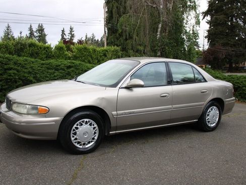 Used 1999 Buick Century Limited FWD image 1