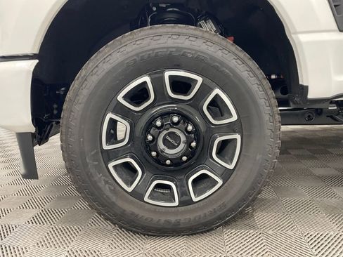 New 2026 Ford F250 Platinum image 13