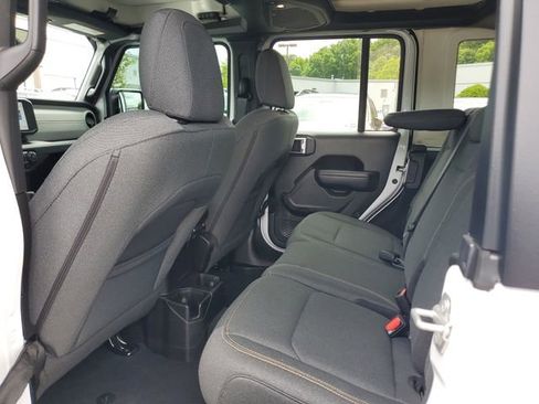 Certified 2024 Jeep Wrangler Unlimited Sport AWD/4WD image 15
