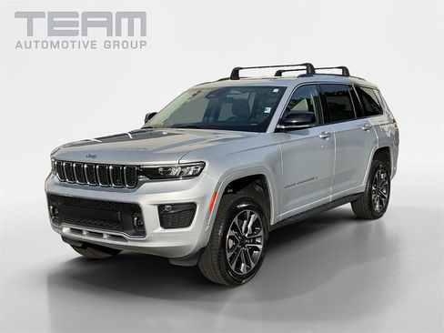 Used 2022 Jeep Grand Cherokee L Overland image 3