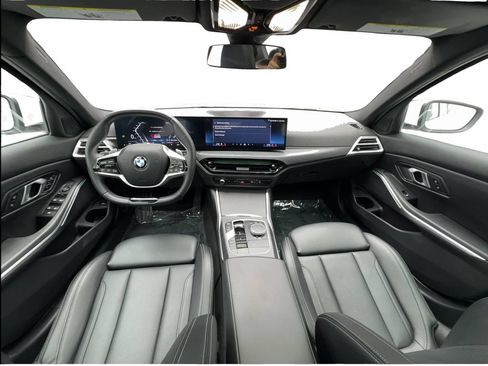 Used 2025 BMW 330i Sedan w/ Convenience Package RWD image 39
