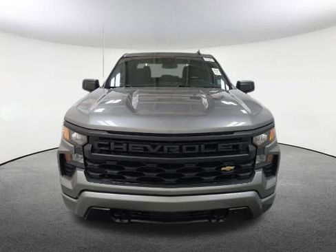 Used 2023 Chevrolet Silverado 1500 Custom AWD/4WD image 2