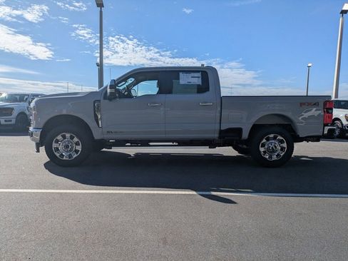 New 2026 Ford F350 Lariat w/ Chrome Package image 7