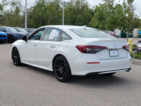 Used 2025 Honda Civic Sport image 4